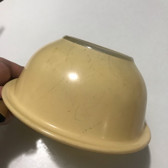 Pyrex Nesting Bowl - Picture 5 of 6